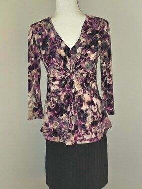 Daisy Fuentes purple abstract floral twist front v neck blouse top